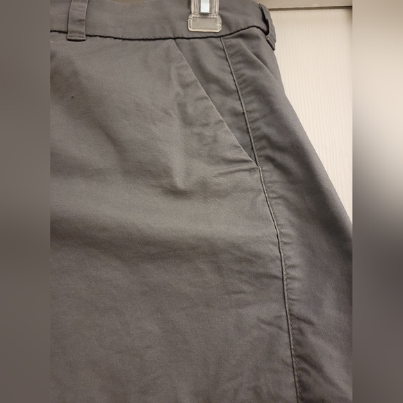 Old Navy mid-rise shorts sz 12 grey - Picture 4 of 5
